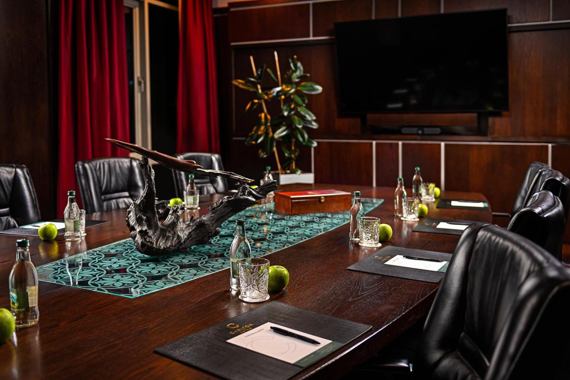 Carlton Hotel