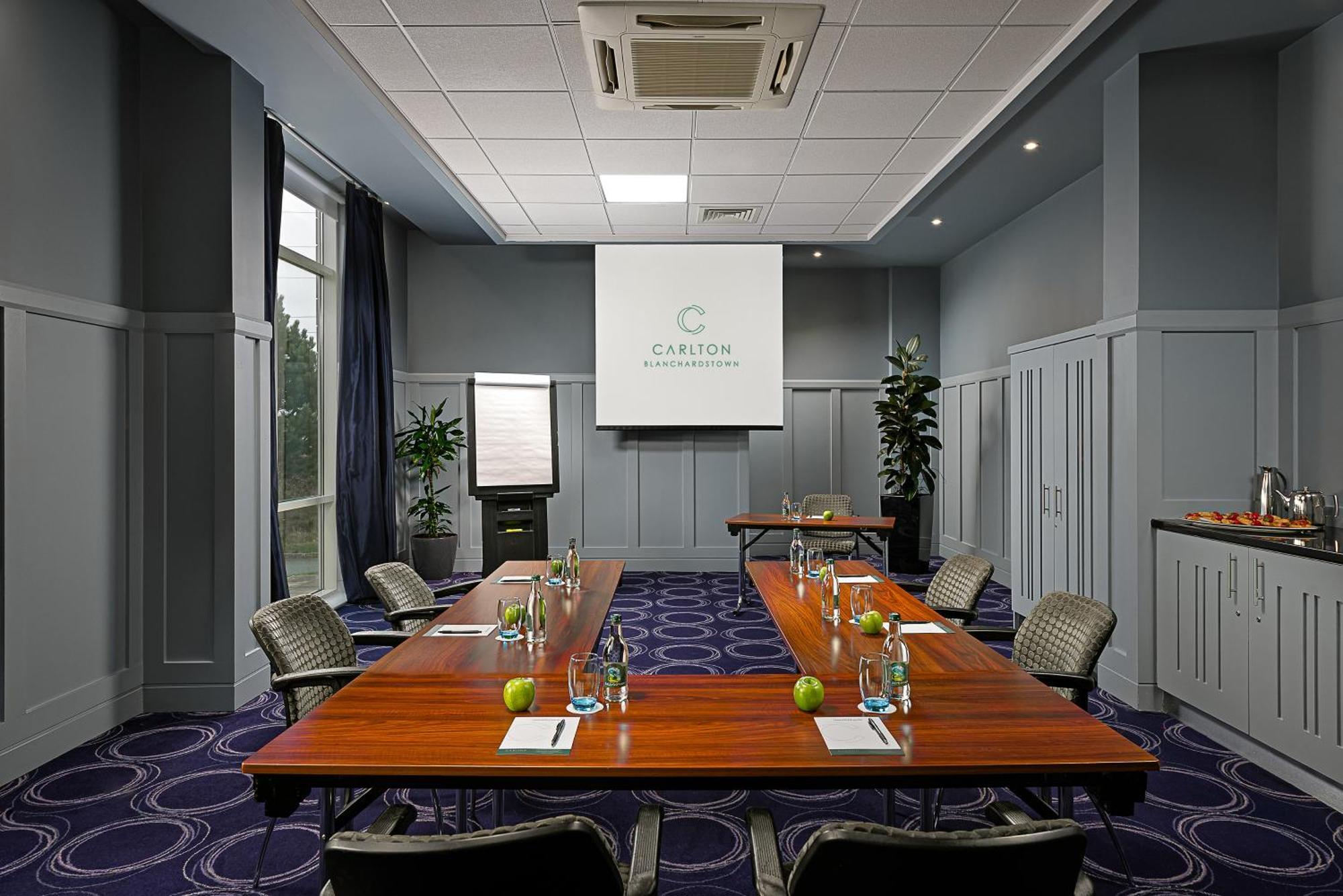 Carlton Hotel 4*